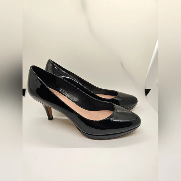Vince Camuto Black Patent Platform Heels Women's Size 7.5M - Picture 8 of 8